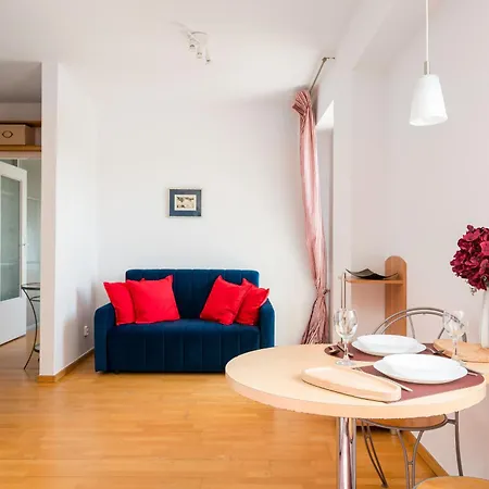 Metro Plocka 10th Floor View By Bookinghost