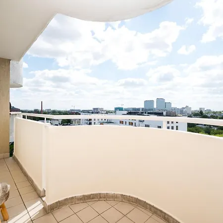 Metro Plocka 10th Floor View By Bookinghost