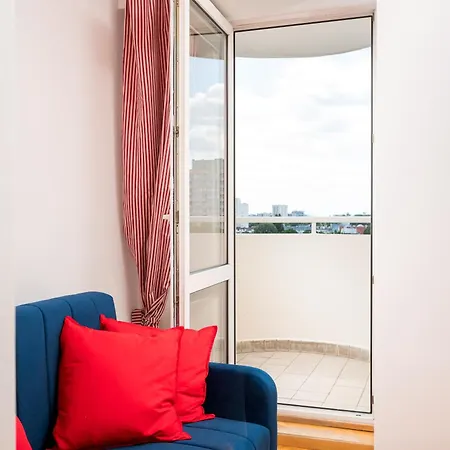 Metro Plocka 10th Floor View By Bookinghost