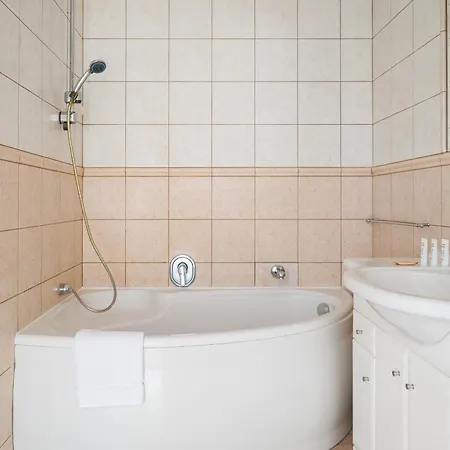 Metro Plocka 10th Floor View By Bookinghost Apartamento Varsóvia