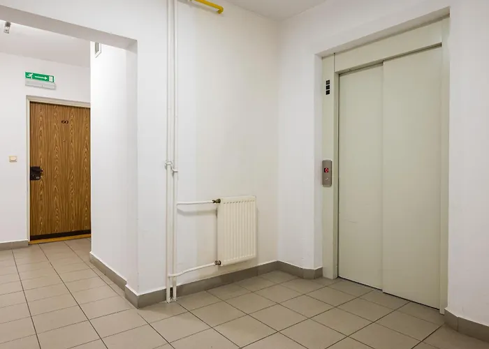 Metro Plocka 10th Floor View By Bookinghost *