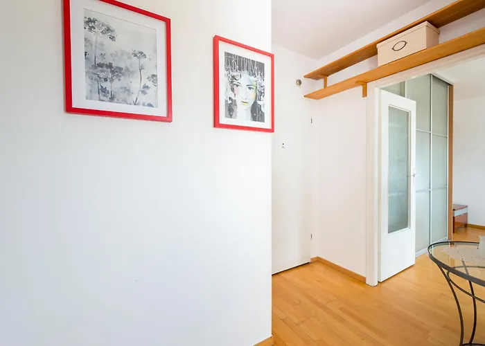 Metro Plocka 10th Floor View By Bookinghost Lejlighed *