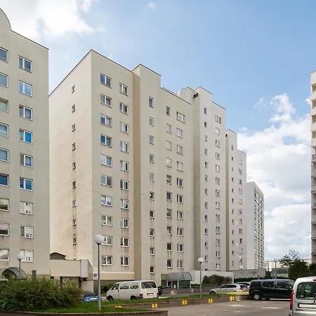 Apartment Metro Plocka 10th Floor View By Bookinghost